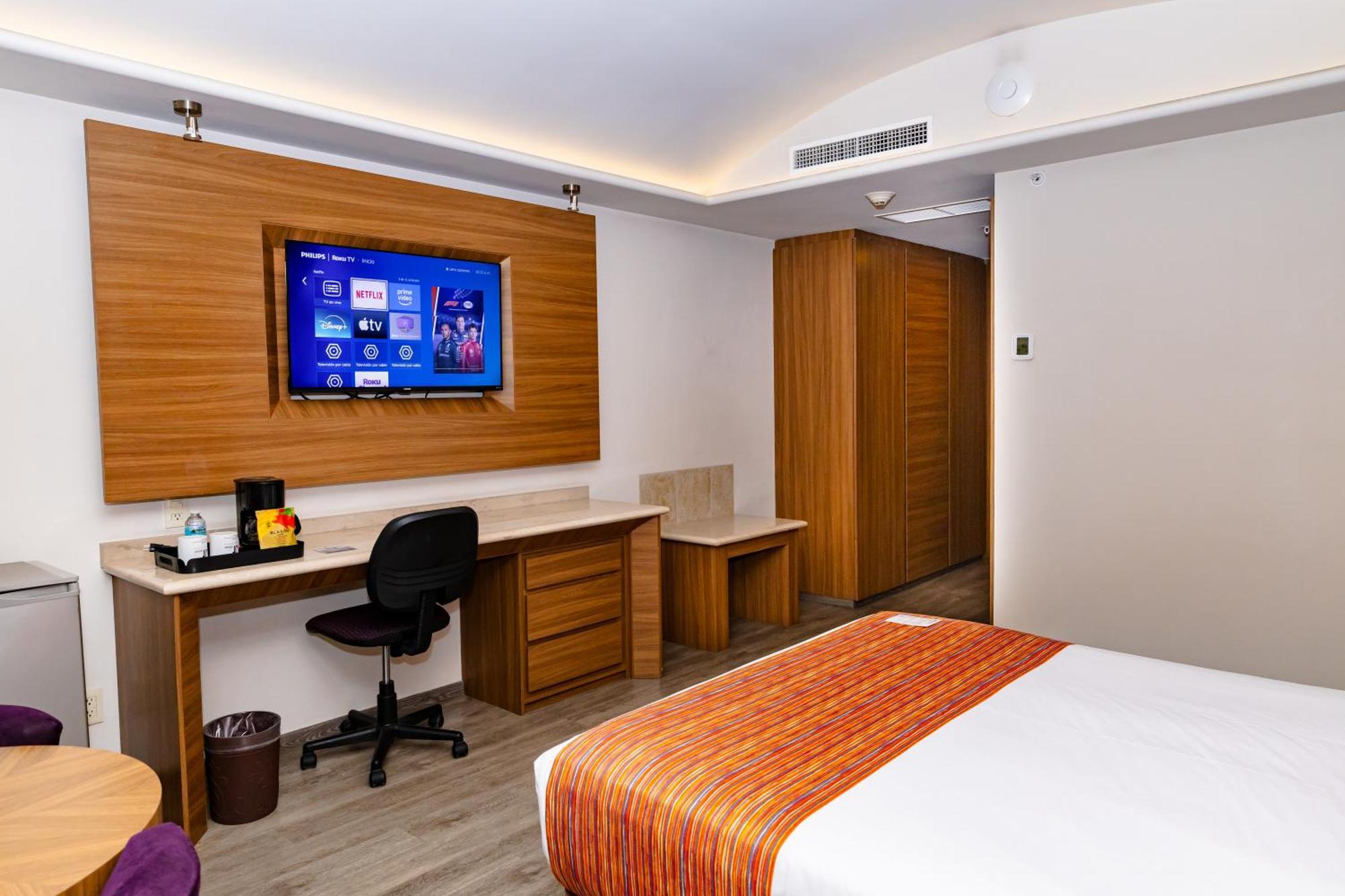 Jf Grand Hotel